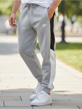 Nike Sportswear Club Fleece Color-Block Joggers - Grey/Black - Size Small